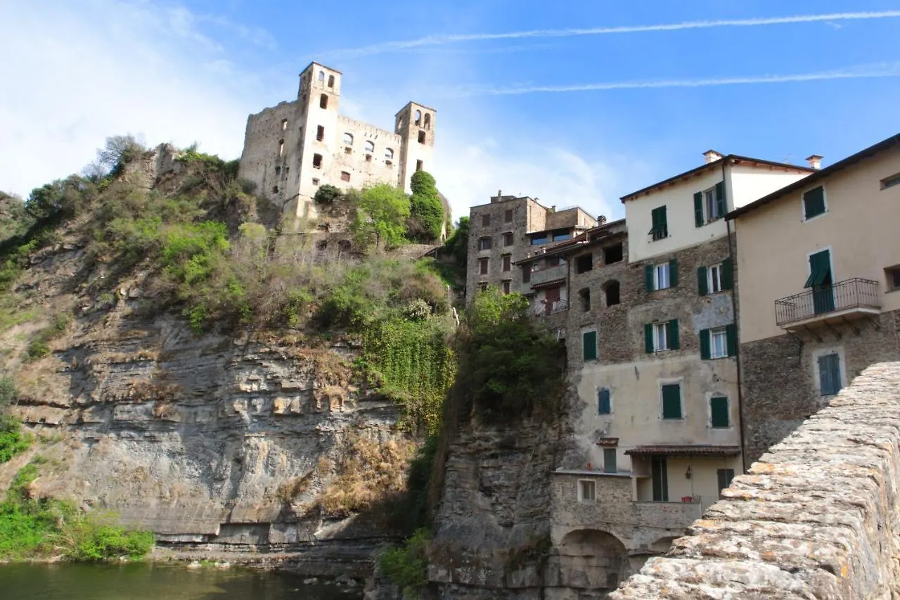 بيت للعطل فيلا La Casa Degli Alberi دولشياكا