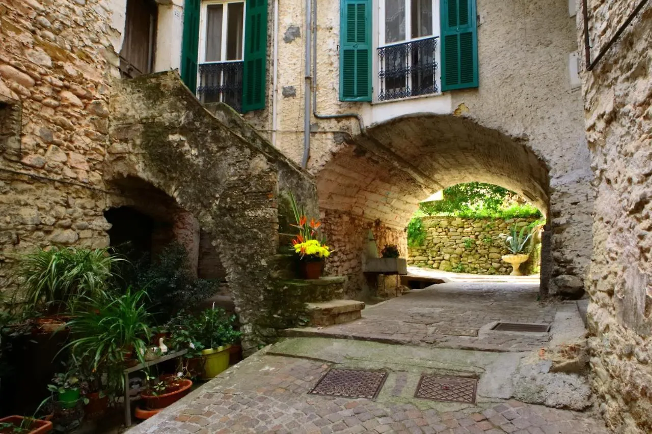 فيلا La Casa Degli Alberi دولشياكا إيطاليا